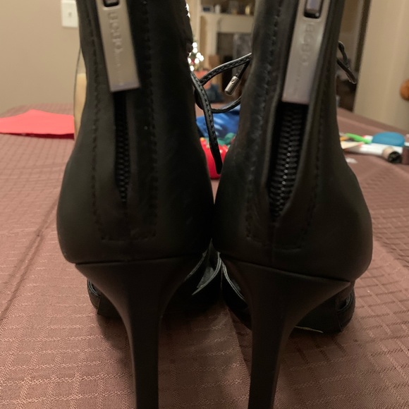 BCBG open toed heels - Picture 3 of 3